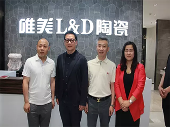 梁志天、孟也參觀唯美L&D陶瓷終端店面